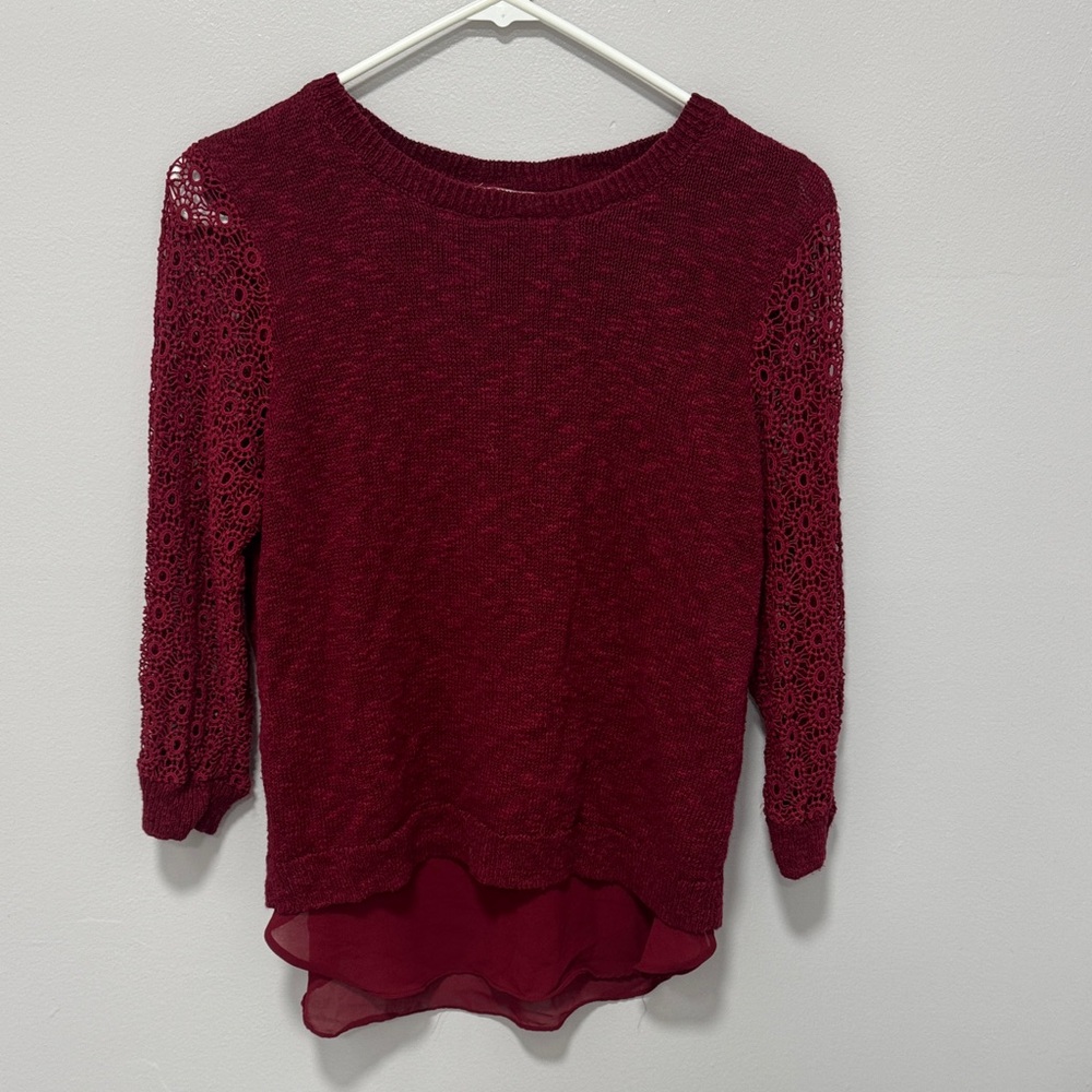3/$15 Lucky Brand Burgundy Knit Sweater with Lace Sleeves size M